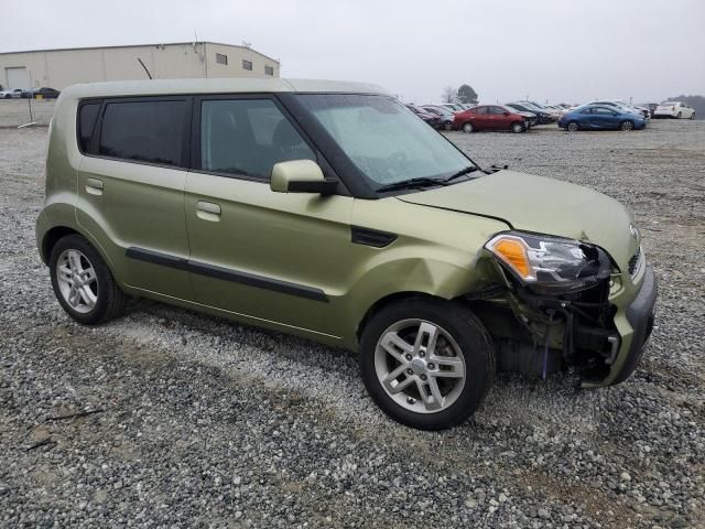 2010 KIA Soul +