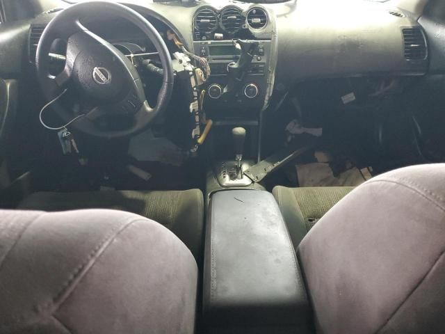 2010 Nissan Altima Base