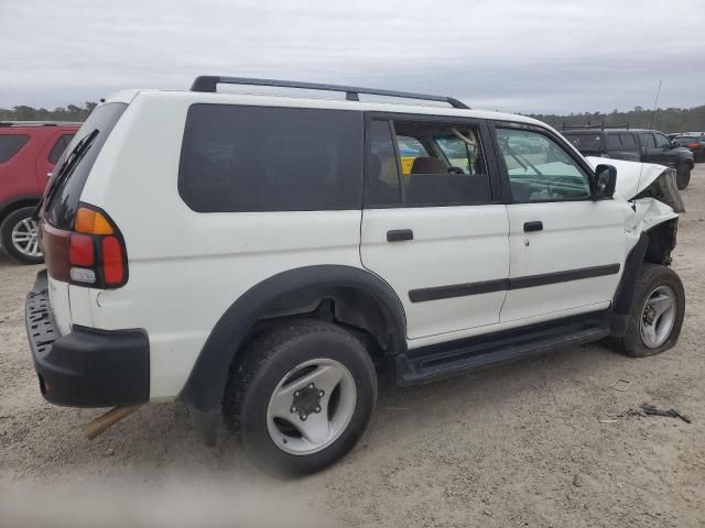 2001 Mitsubishi Montero Sport ES