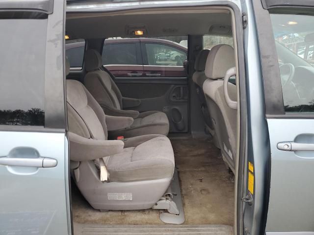 2007 Toyota Sienna CE