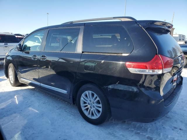 2014 Toyota Sienna XLE