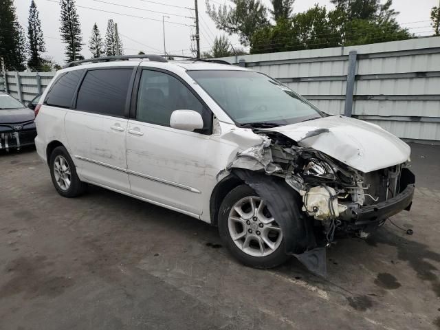 2005 Toyota Sienna XLE