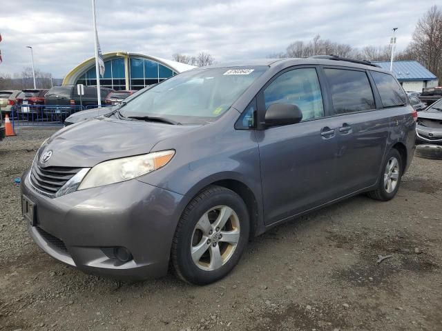 2011 Toyota Sienna LE