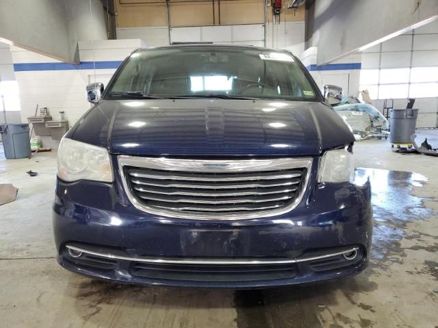 2012 Chrysler Town & Country Touring L