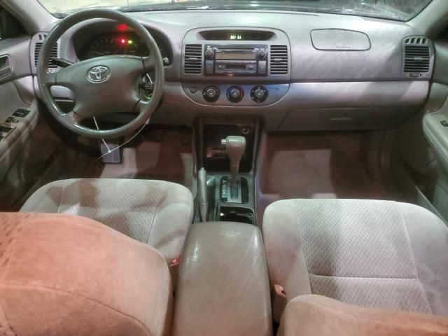 2004 Toyota Camry LE