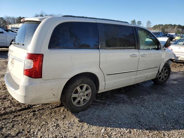 2012 Chrysler Town & Country Touring L