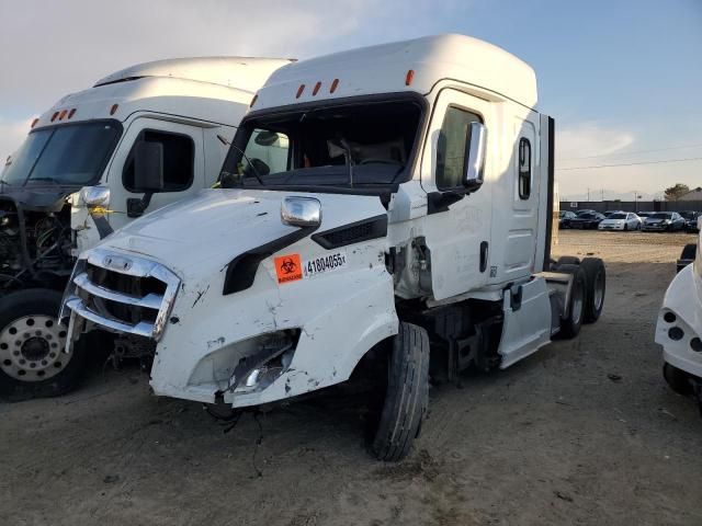 2019 Freightliner Cascadia 116