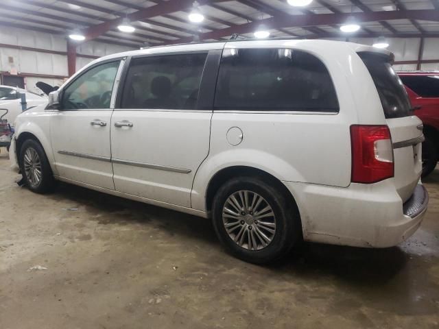 2014 Chrysler Town & Country Touring L