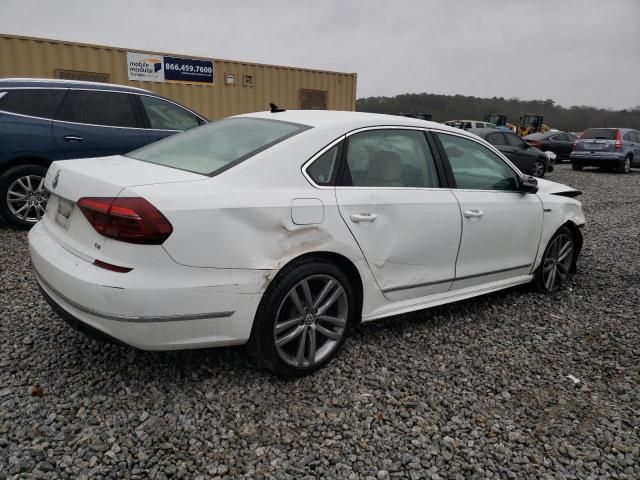 2017 Volkswagen Passat R-Line