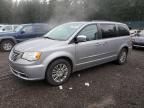 2014 Chrysler Town & Country Touring L