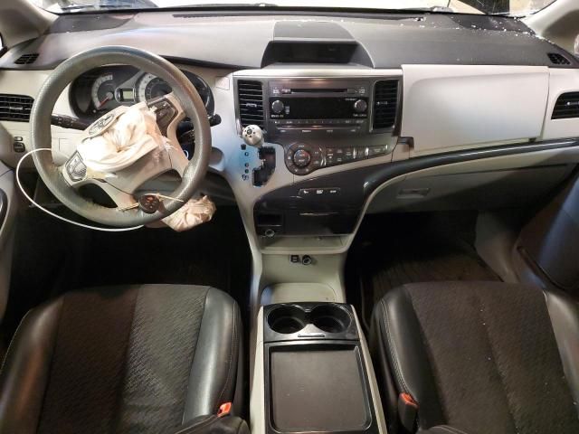 2011 Toyota Sienna Sport