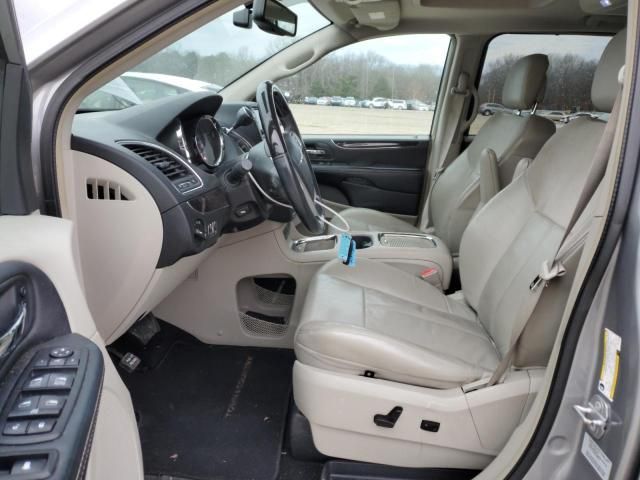 2015 Chrysler Town & Country Limited Platinum