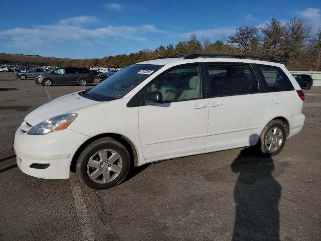 2010 Toyota Sienna CE