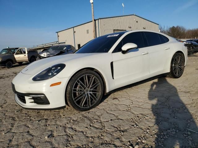 2018 Porsche Panamera 4