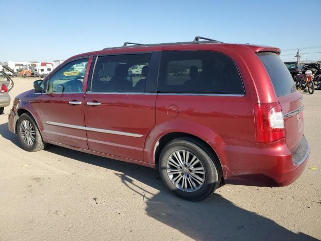 2014 Chrysler Town & Country Touring L