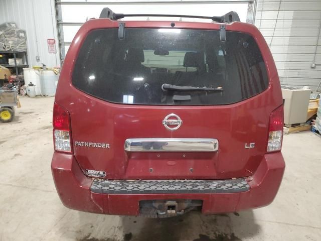 2005 Nissan Pathfinder LE