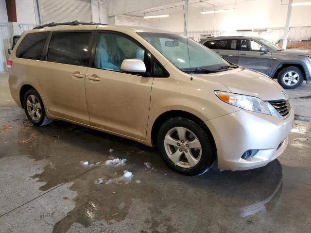 2011 Toyota Sienna LE