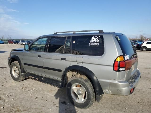 2001 Mitsubishi Montero Sport ES