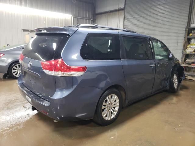 2013 Toyota Sienna XLE