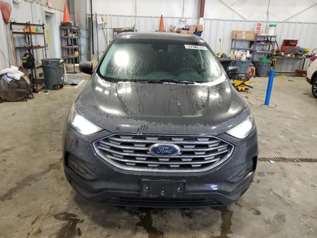 2021 Ford Edge SE