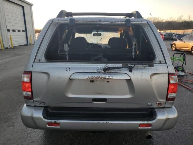 2002 Nissan Pathfinder LE