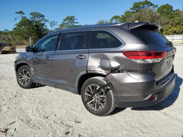 2019 Toyota Highlander SE