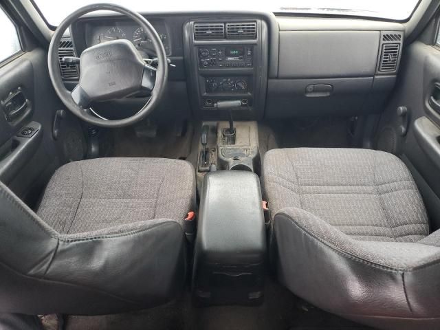 2000 Jeep Cherokee SE