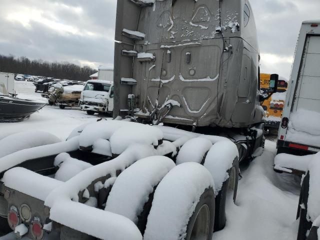 2018 Freightliner Cascadia 125