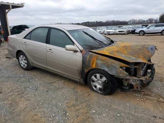 2004 Toyota Camry LE