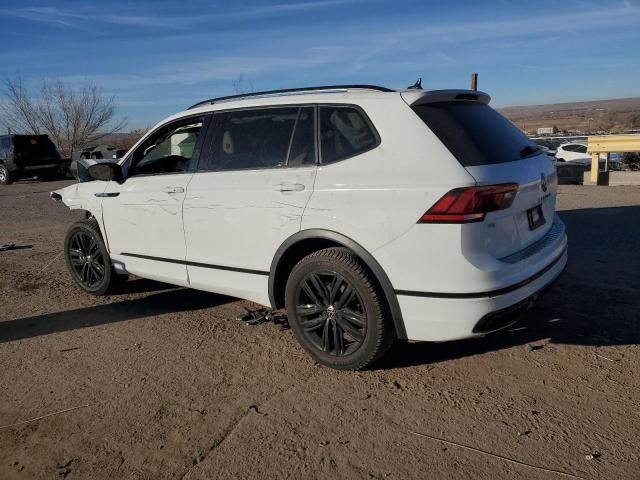 2022 Volkswagen Tiguan SE R-LINE Black