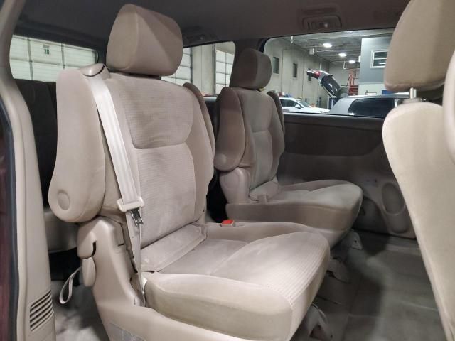 2006 Toyota Sienna CE