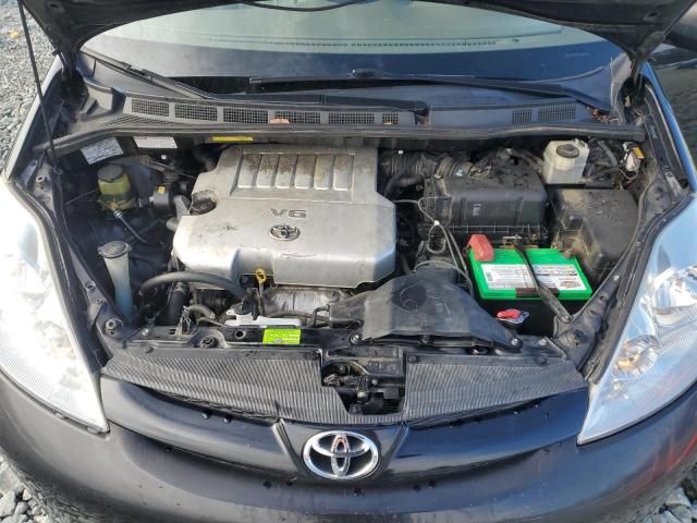 2008 Toyota Sienna XLE