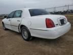 2001 Lincoln Town Car Signature