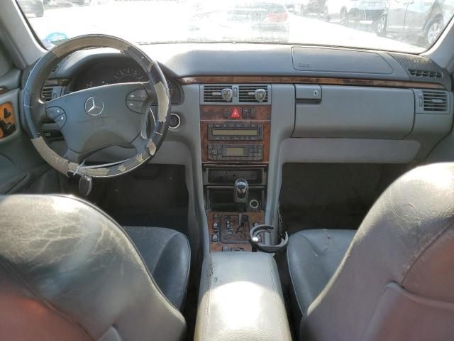 2001 Mercedes-Benz E 320