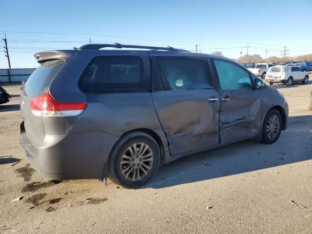 2011 Toyota Sienna XLE