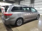 2019 Toyota Sienna LE