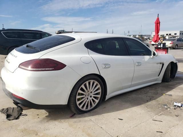 2015 Porsche Panamera SE Hybrid