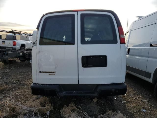 2015 Chevrolet Express G2500