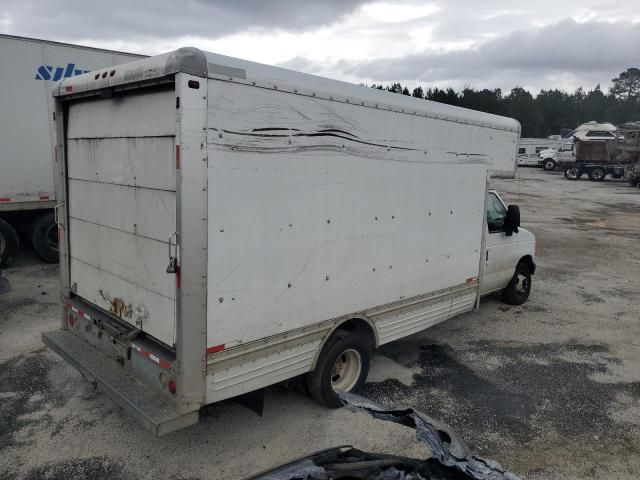 2007 Ford Econoline E450 Super Duty Cutaway Van