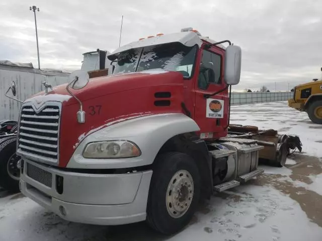 2014 Mack 600 CXU600