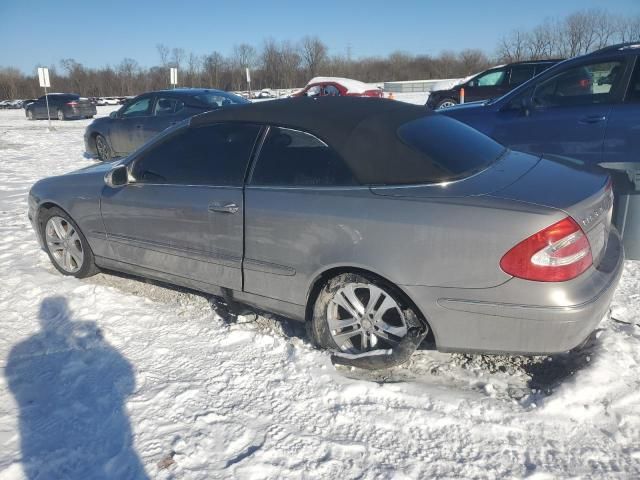 2005 Mercedes-Benz CLK 320