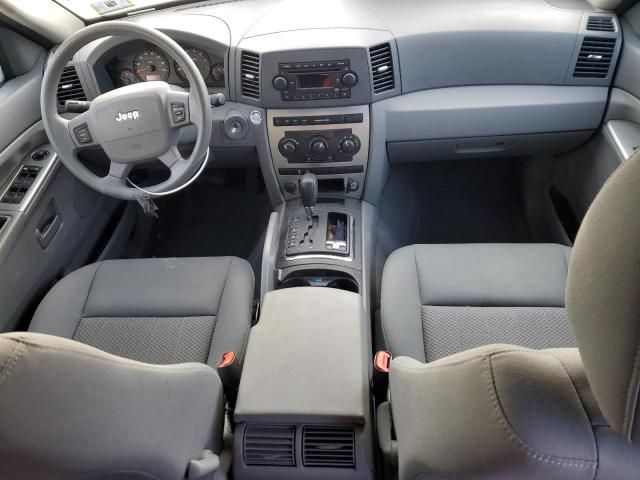 2005 Jeep Grand Cherokee Laredo