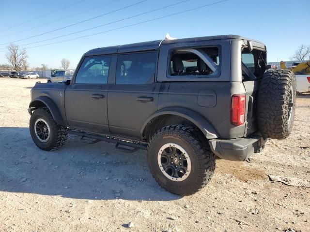 2021 Ford Bronco Base