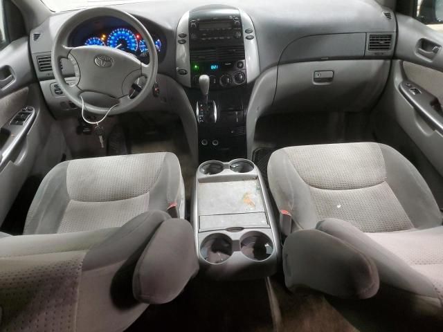 2008 Toyota Sienna LE