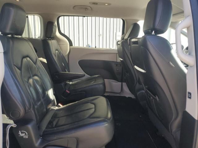 2017 Chrysler Pacifica Touring L Plus