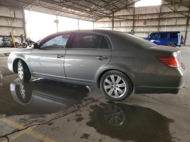 2005 Toyota Avalon XL