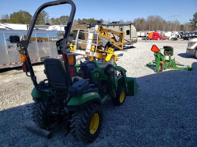 2019 John Deere 1025R