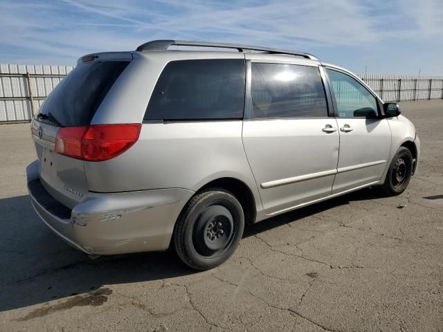 2009 Toyota Sienna CE