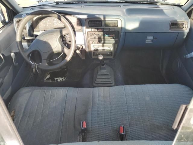 1995 Nissan Truck E/XE