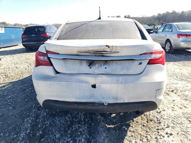 2013 Chrysler 200 Touring